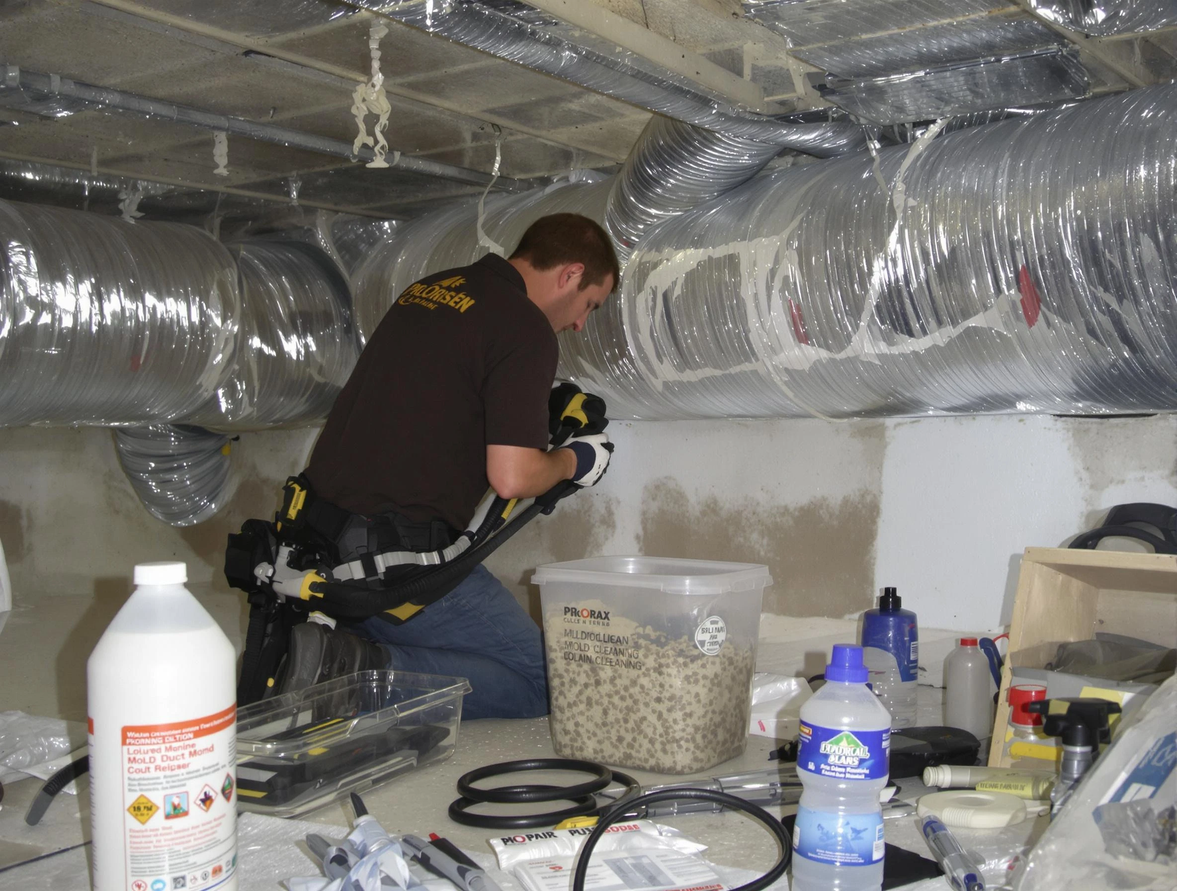 Acworth Air Duct Cleaning specialist performing professional mold removal from air ducts in Acworth